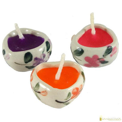 This mini ceramic scented heart candle comes individually, in a pack of 10 or a pack of 20. They make the perfect goody bag treat! - candlestock.com